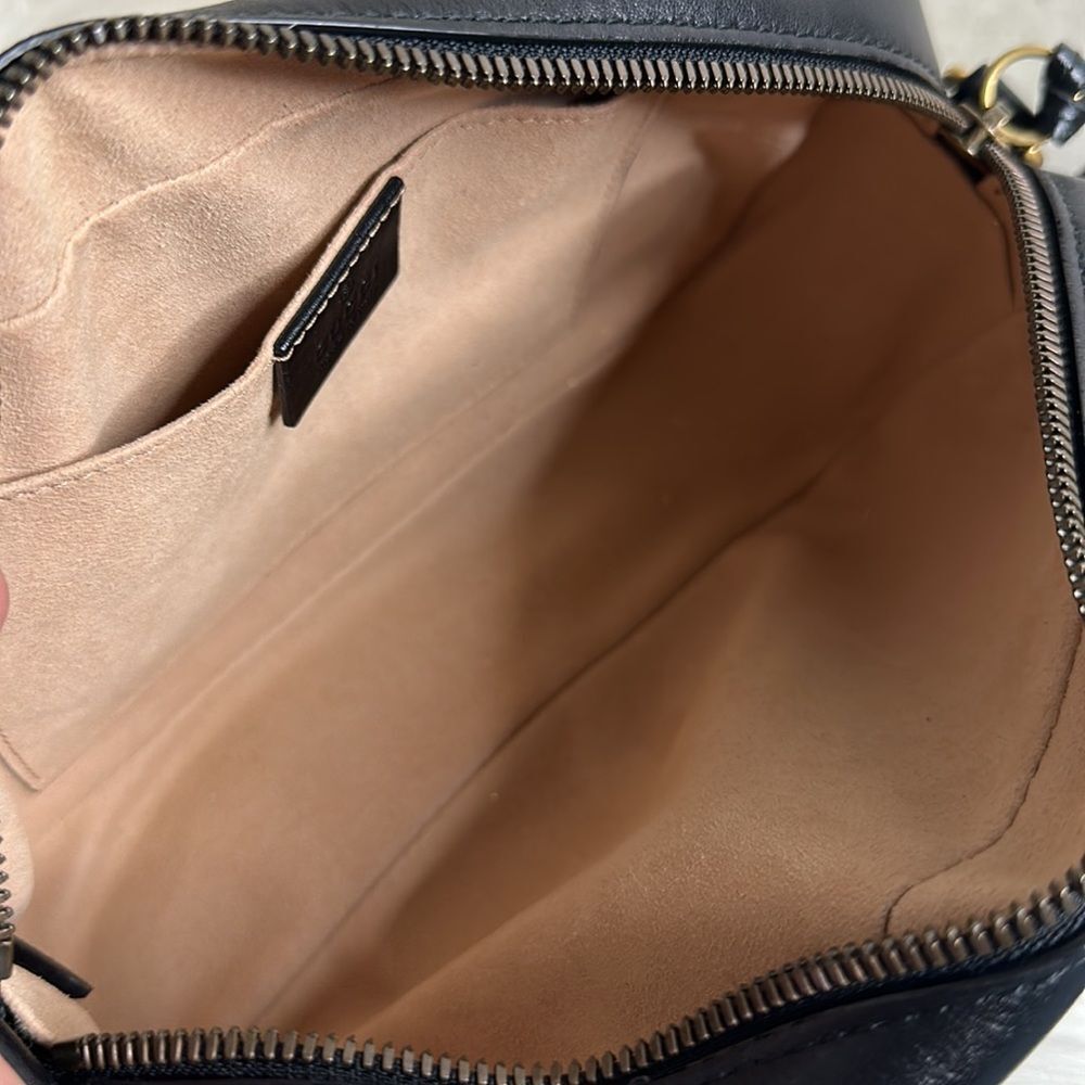 💯Authentic Gucci Marmont Camera Bag🍀 - Picture 11 of 16